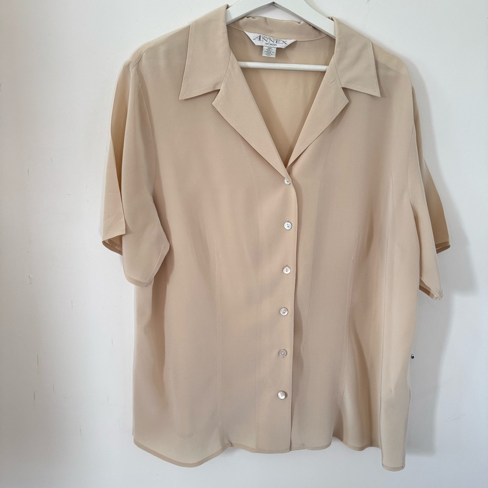Casual Corner Annex 100% silk top Women’s Size 16